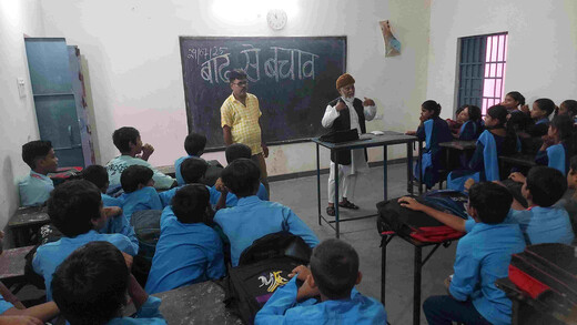 बाढ़ से बचाव के लिए विद्यार्थियों को तैराकी सिखाने की पहल, सेफ स्विम कार्यक्रम से जुड़ेगा स्कूल